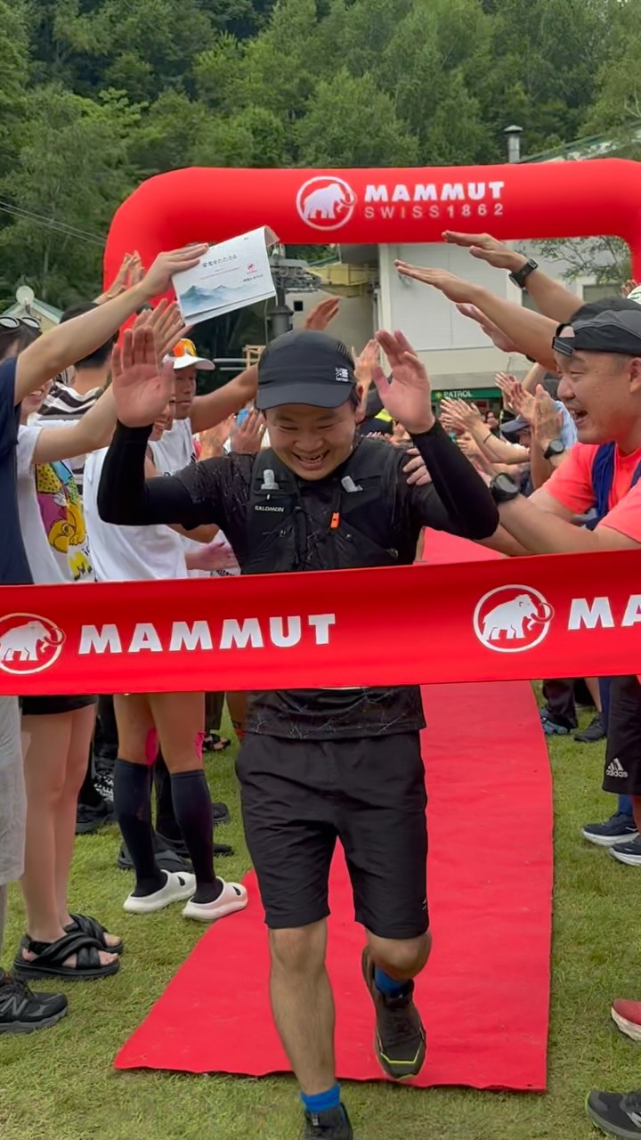 .
last runner 🎉
#ozeiwakuraskyvalley 

現在エントリー受付中のレースはこちら⛰️

🩵尾瀬戸倉 尾瀬国立公園マウンテンマラソン
◼︎開催日：2026年10月25日（日）
◼︎スタート会場：群馬県片品村 尾瀬戸倉スキー場
🔗 https://oze-nationalpark-marathon.com/
◼︎カテゴリー：
　ロング(21k)
　ミドル(10k)
　ショート(5k)
　キッズ
◼︎募集期間：
　早割(〜8/15)
　通常(8/16〜9/30)
　直前(10/1〜10/14) 
　※キッズレースは期間による変動なし

#トレイルランニング
#スカイランニング